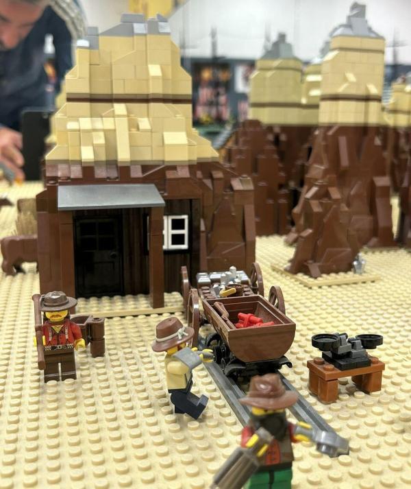 Bányászok a LEGO western világban