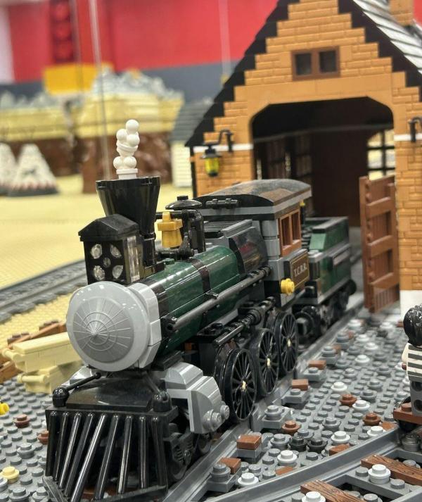 LEGO mozdony a western világban