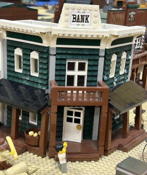 LEGO western bank épület
