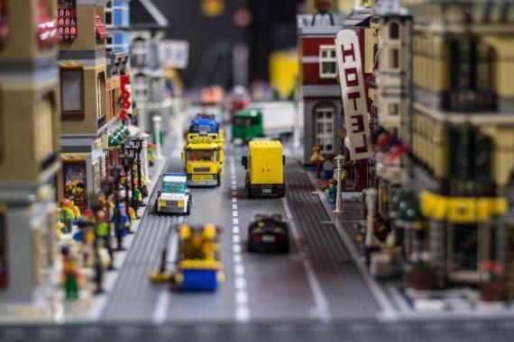 LEGO belvárosi forgatag