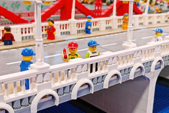 LEGO hídon minifigurák