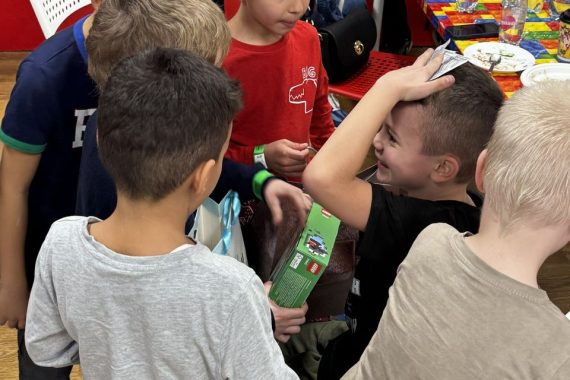 Szülinapi gyerekzsúr a KockaParkban