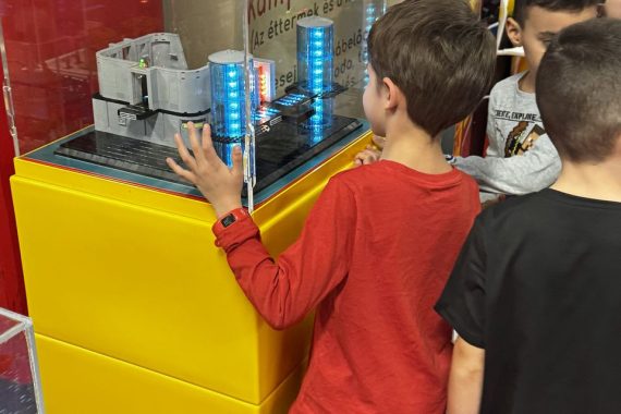 Szülinapi gyerekzsúr a KockaParkban