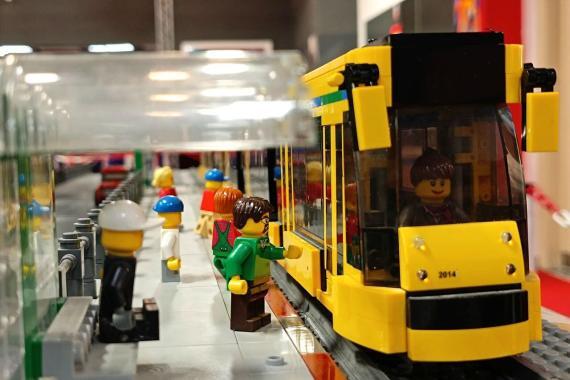 LEGO 4-es villamos Nyugati pályaudvar