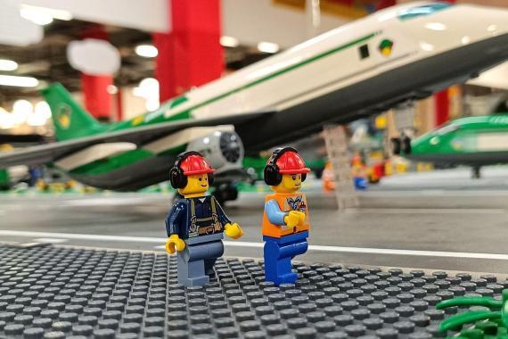 LEGO repülő kifutó