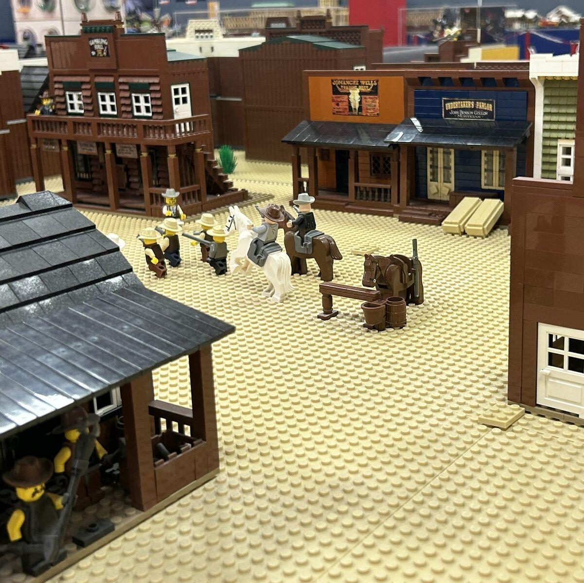 LEGO Western egyedi dioráma a KockaParkban